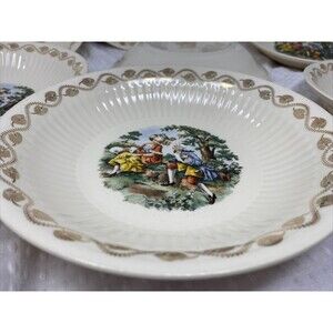 VINTAGE ROYAL CHINA 8" Bowl, 22K TRIM, EARLY AMERICAN PATTERN